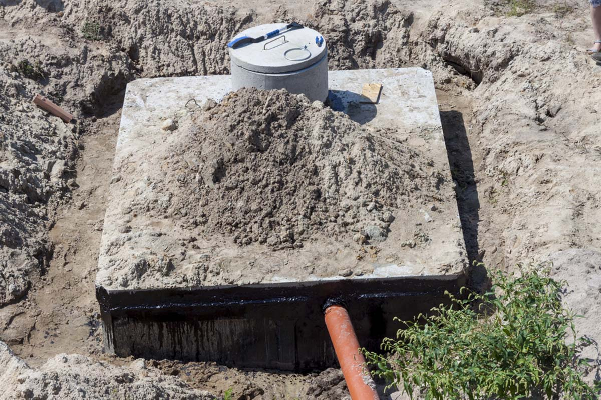 Szamba betonowe - jakie są rodzaje i zalety szamb betonowych